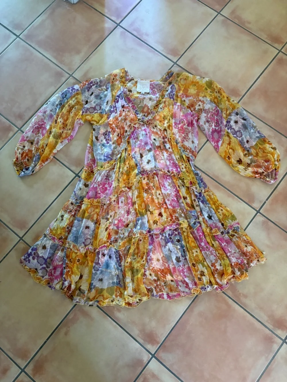 JOHNNY WAS Silk Tiered Floral Renee Mini Dress Size S $395 - Picture 3 of 7